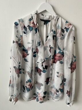 WHBM White Floral Ruffle V-Neck Blouse